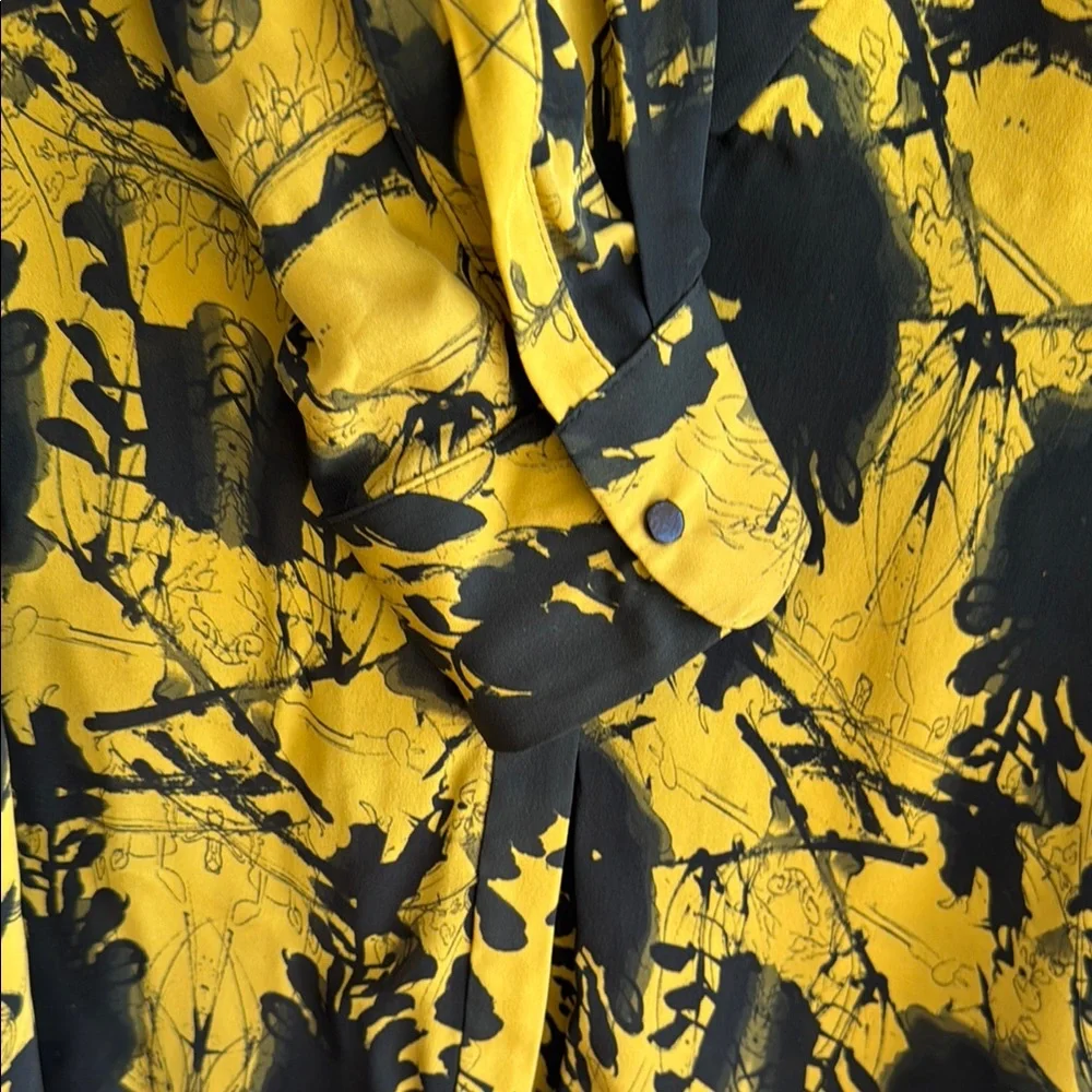 A.L.C. Black and Gold Patterned Blouse XS 100% Washed Silk - Picture 9 of 13